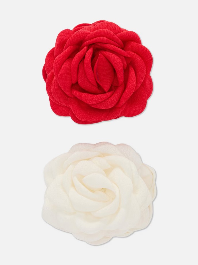 2 skřipce do vlasů s růží, Primark, 145 Kč