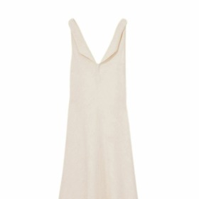 Podobné šaty s výstřihem do V prodává třeba značka Reiss za 9455 Kč