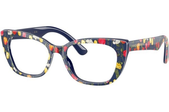Milena Steinmasslová nosí obroučky se vzorem. Tyto jsou od Dolce & Gabbana a vyjdou na 2 579 Kč.