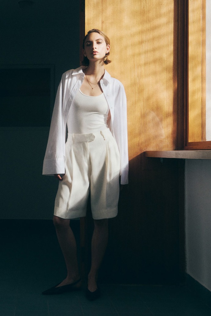 Elegantní bermudy, H&M, 739 Kč