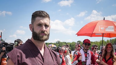 FOTO: Na motoGP dorazil tak bývalý šampion UFC, Jiří Procházka.