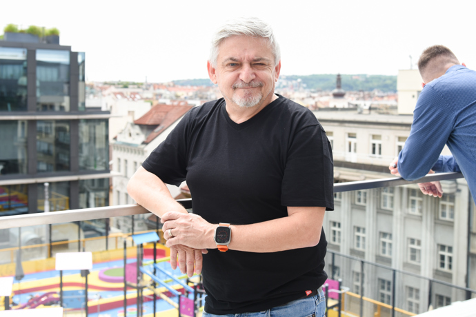 Svět showbyznysu přitom Suchánek považuje za vrtkavý.