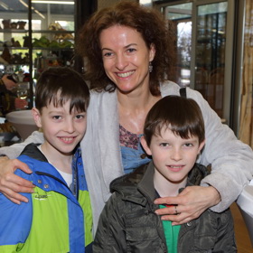 Oba synové se rozhodli věnovat herectví a vídat je můžeme například v seriálu Ulice. 