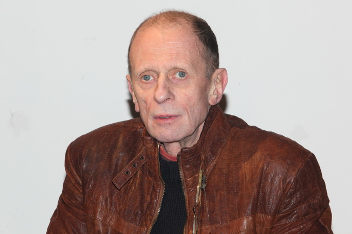 Michal Pavlata byl nejen skvělý herec, ale i vynikající dabér. Jeho hlasem promlouvá mnoho zahraničních hvězd, například Christopher Lambert nebo Tommy Lee Jones.