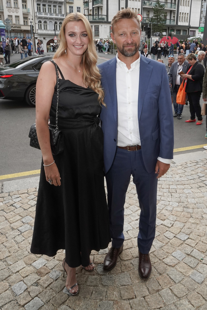 S Petrou přišel na večírek také její manžel, Jiří Vaněk. 