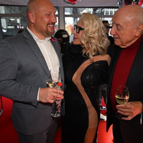 Felix Slováček nemohl z Lenky spustit oči. 