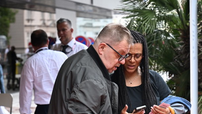 FOTO: Milan Šteindler koukal do telefonu.