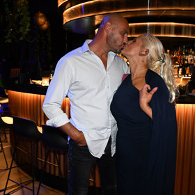 Charlotte Štiková a Martin Štefan budou rodiče.