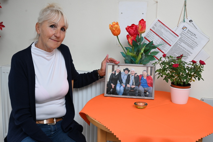 Jedna ze zaměstnankyň pečovatelského domu, která měla Jiřího Krampola ráda.