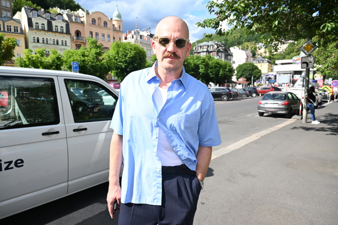 Stanislav Majer se ve Varech ukázal s oholenou hlavou.