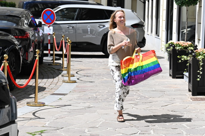 Z Elizavety doslova křičela dobrá nálada.