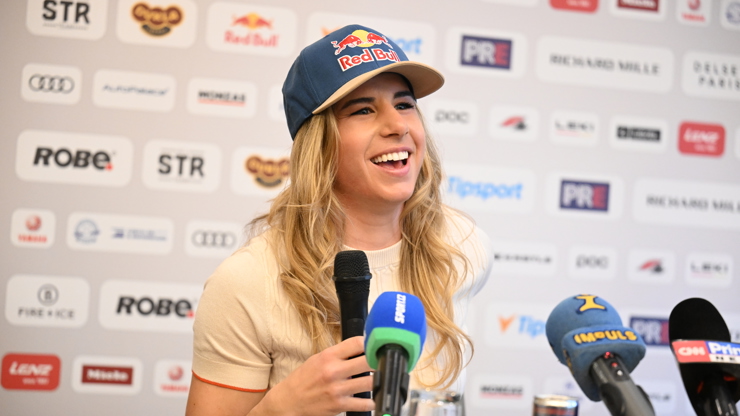Ester Ledecká pobavila novináře svými vtipnými hláškami. 