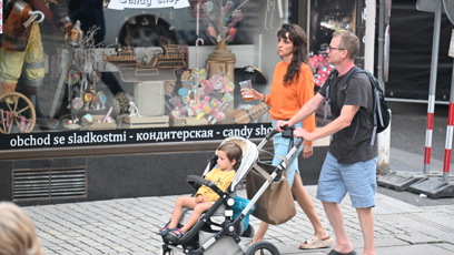FOTO: Matěj Hádek se svou partnerkou a synem.