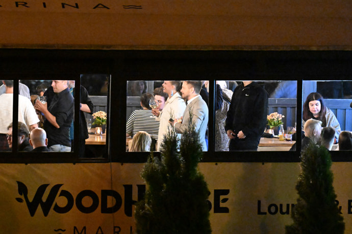 Kristýna Leichtová a Jirka Mádl si večírek po premiéře zřejmě užívali.