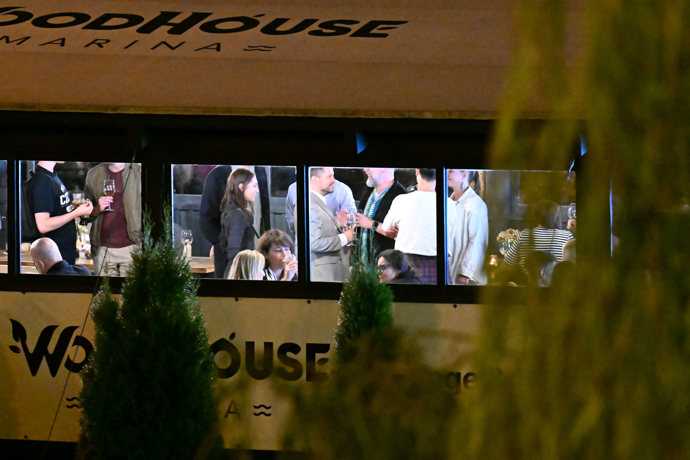 Vskutku vydařený večírek.