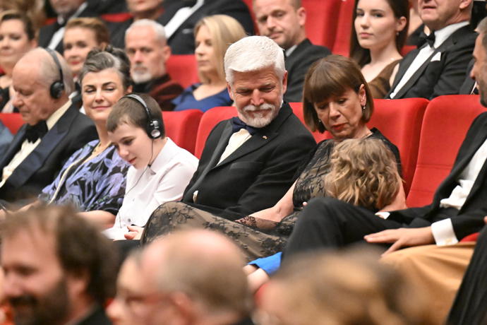 Petr Pavel dorazil s Andreou Bartoškovou.