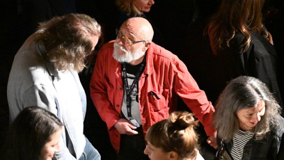 FOTO: Arnošt vynesl výraznou bundu.