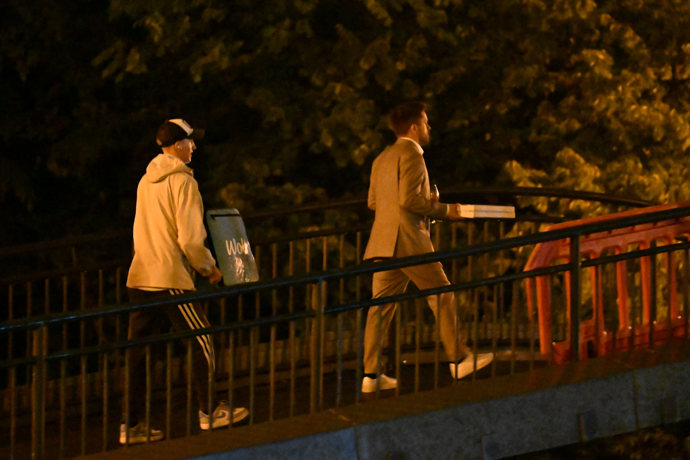 Jiří Mádl šel vyzvednout pizzy.