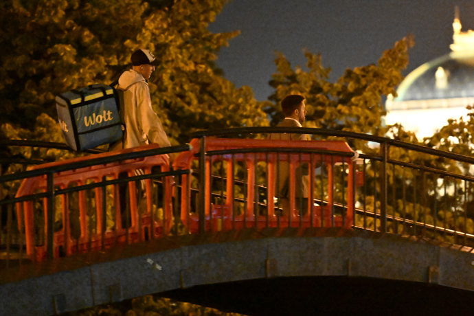 Jiří Mádl šel vyzvednout pizzy.