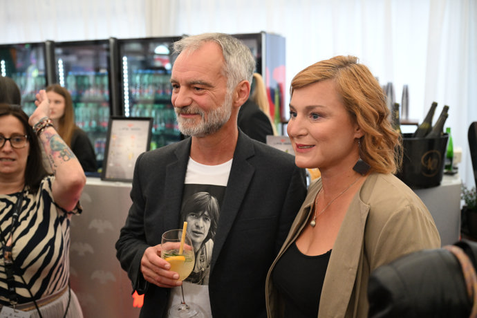 Herci Ivan Trojan a Lenka Krobotová na tiskovce k novému filmu Neporazitelní.