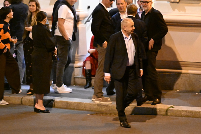Tajná party ve Varech byla velkolepá.