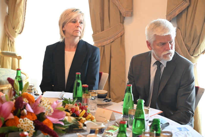 Eva Pavlová a Petr Pavel se zúčastnili jednání o problematice rakoviny slinivky.
