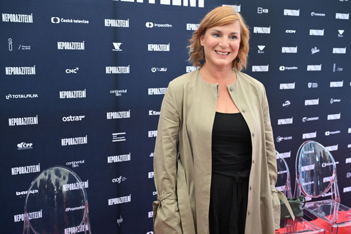 Půvabná Lenka Krobotová na tiskovce k novému filmu Neporazitelní.