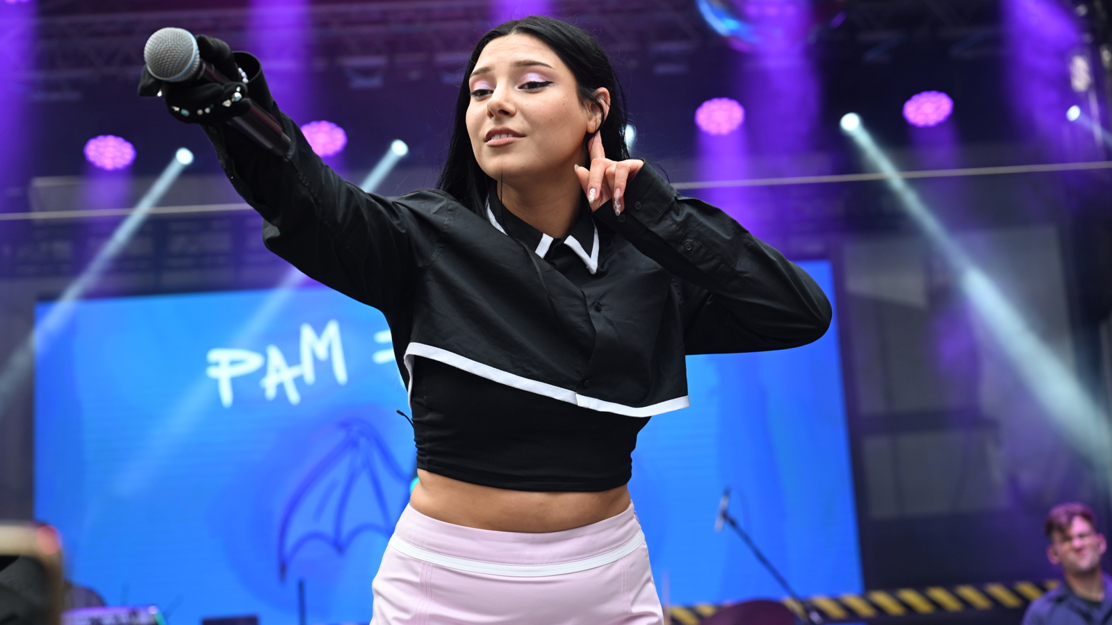 Pam Rabbit alias Pamela Narimanian září štěstím: Zpěvačka je zamilovaná