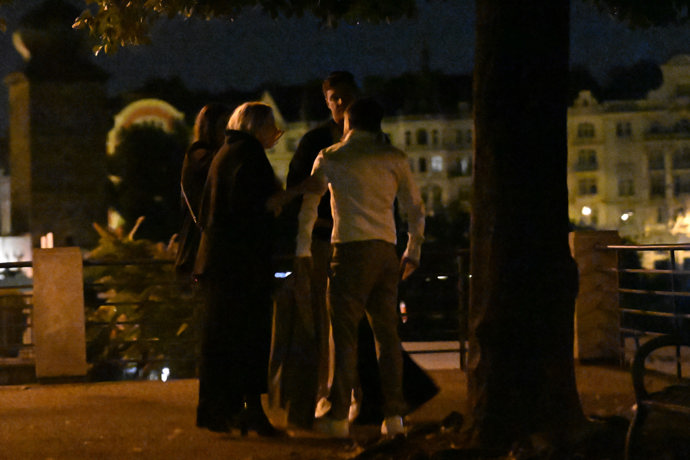 Jiří Mádl odcházel s blondýnkou.