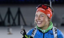 Lauru Dahlmeierovou při výstupu zasáhl skalní sesuv.