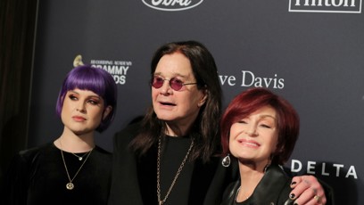 FOTO: Ozzy Osbourne se svou ženou Sharon a dcerou Kelly.