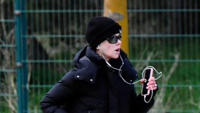 FOTO: Nicole vypadá jako učitelka jógy.