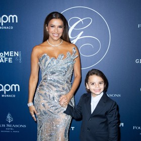 Eva Longoria sedmiletého syna Santiaga pěkně cepuje. Musí po sobě uklízet a odnášet talíř do dřezu, sladkosti i čas u iPadu má na příděl.