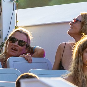 Na opilecké obličeje jsme u Kate Moss zvyklí.