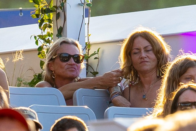 Kate Moss vypadá jako česká narkomanka Katka.