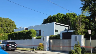 FOTO: K dvojnásobné vraždě došlo v domě v losangeleské čtvrti Encino.