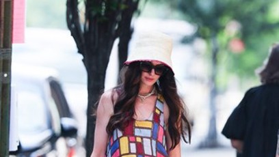 FOTO: Anne Hathaway na place natáčení pokračování Ďábel nosí Pradu.