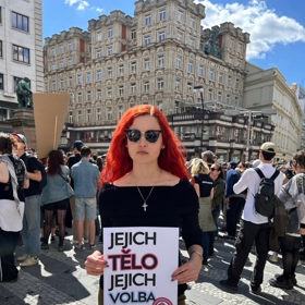 Katerina Demetrashvili se podílela na pirátských kampaních, jako je například Cyklus není luxus, která upozorňuje na trvající menstruační chudobu, nebo Mysli na mysl, která usiluje o zlepšení dostupnosti a kvality psychoterapie.