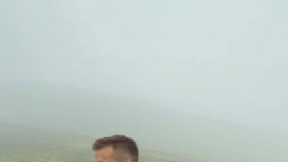 FOTO: tereza s Matyášem se procházejí po Islandu.
