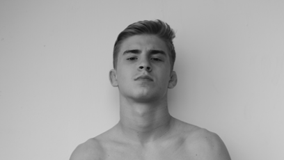 FOTO: Jakub Batfalský je fešák.