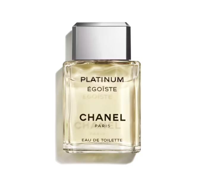Deset let používá Marek Němec parfém od značky Chanel, Platinum Egoiste.  100 ml vyjde na 3 350 korun. 