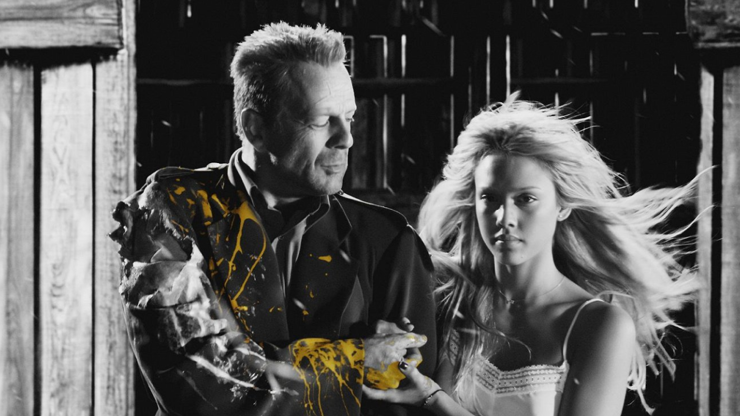 Bruce Willis a Jessica Alba ve filmu Sin City.