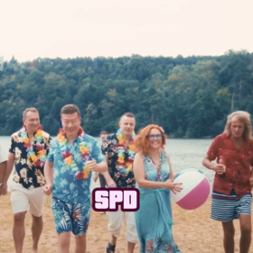 V klipu se s SPD sešla i Trikolora.