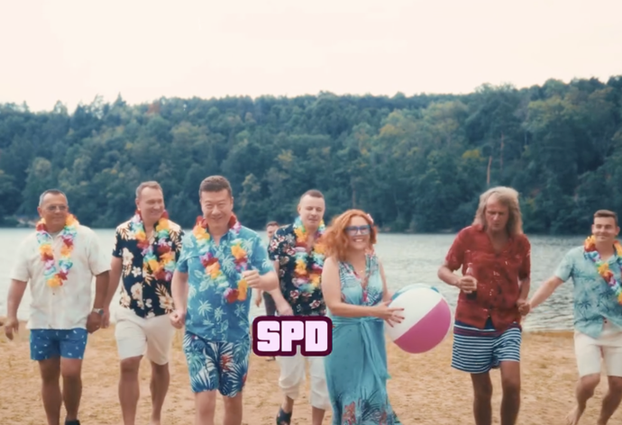 V klipu se s SPD sešla i Trikolora.