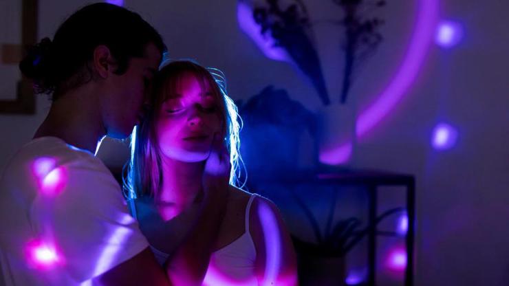 Elektrosex: Vzrušující svět elektrických rozkoší, který musíte poznat