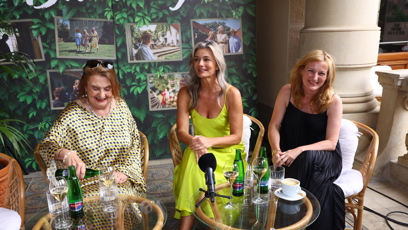 FOTO: Eva Holubová a Pavlína Pořízková na představení filmu Bardotky.