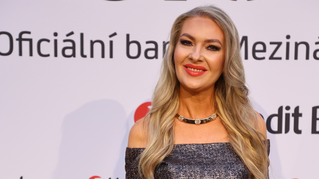 Lenka Graf na UniCredit party.