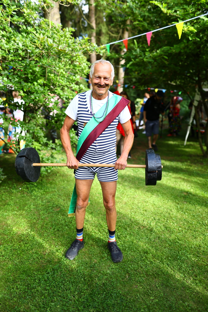 Jan Pirk na letní party Petra Jandy.