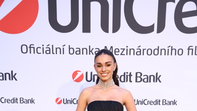 FOTO: Petra Beníšková ukázala nožku.