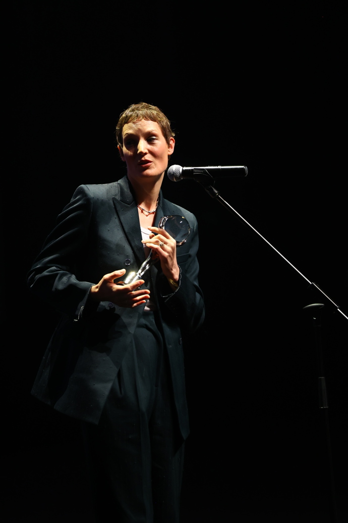 Vicky Krieps během zahajovacího ceremoniálu.